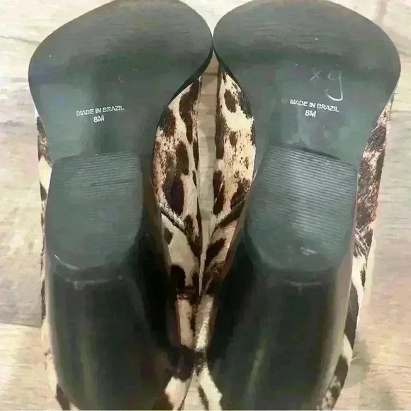 Matisse Anthropologie Golden Gate Calf Hair Boots in Snow Leopard - Picture 10 of 11